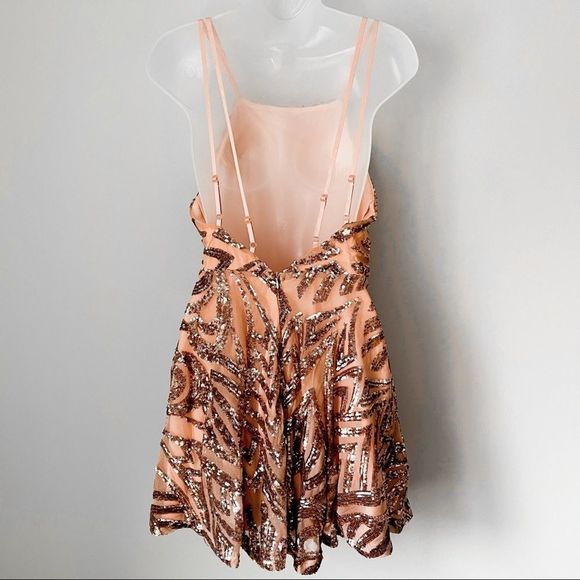 🔸 Beautiful Sparkly Sequin A Line Dress - Picture 5 of 10